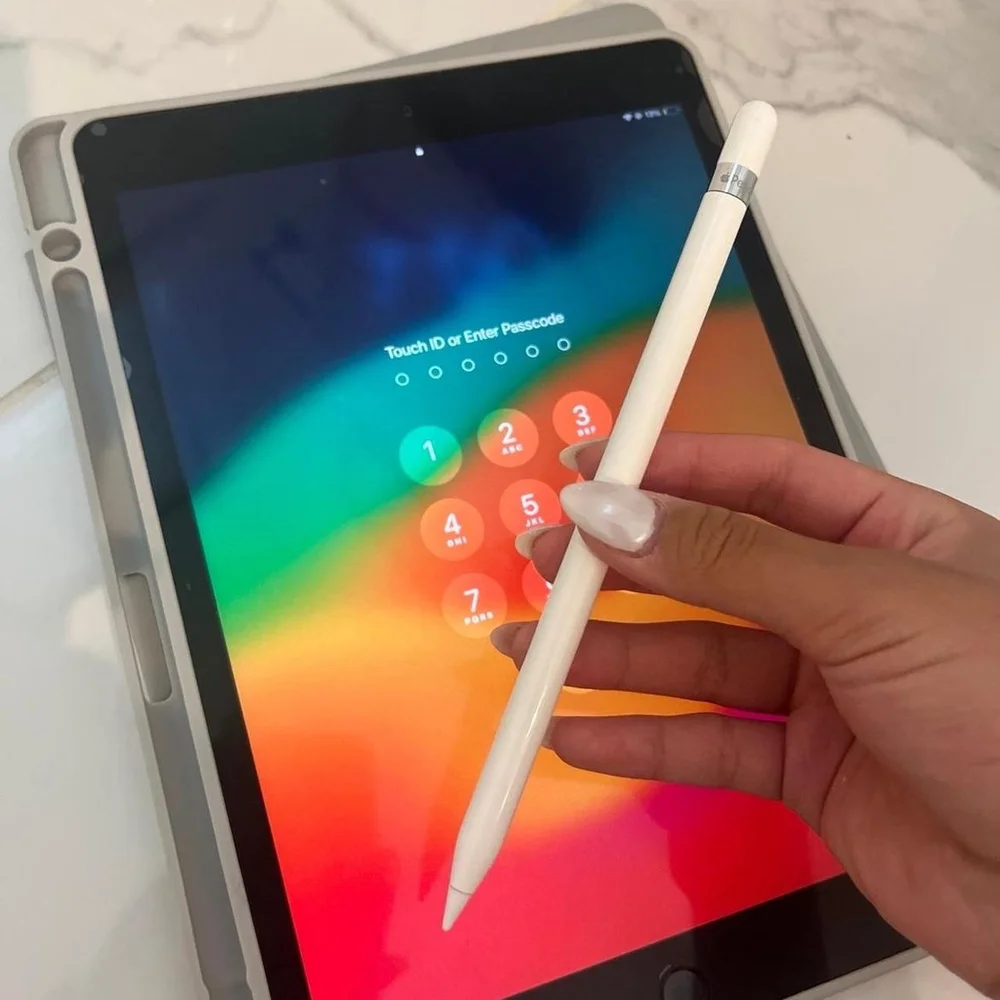 Stylish White Tablet Stylus